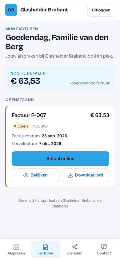 Facturen in het klantportaal: nog te betalen 63,53 euro, factuur F-007 met de knoppen Betaal online, Bekijken en Download pdf.
